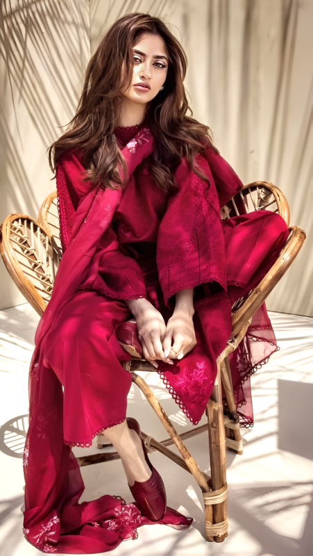 Sajal Ali had been quite the style diva with all that glitz and glam that anyone could wish for.