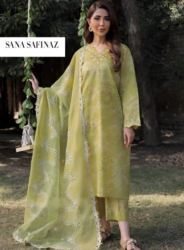 Sana Safinaz Lawn